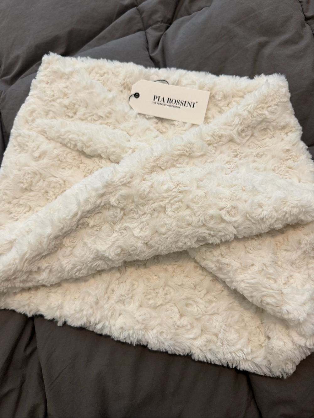 Pia Rossini Cream Faux Fur Scarf